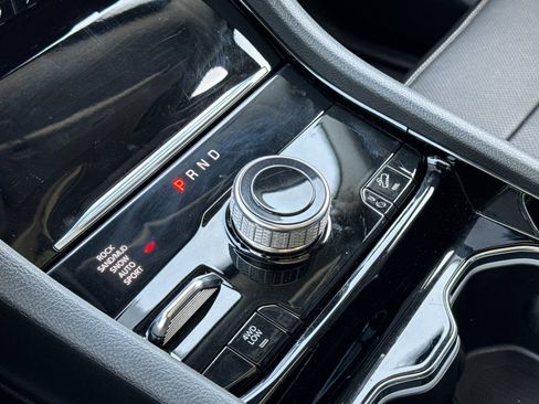 Used 2022 Jeep Grand Cherokee Limited 4xe w/ Luxury Tech Group II image 22