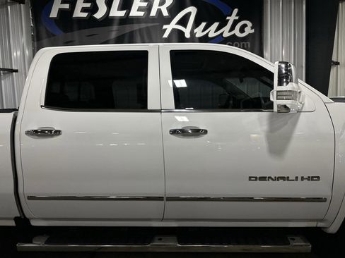 Used 2017 GMC Sierra 2500 Denali w/ Duramax Plus Package image 31