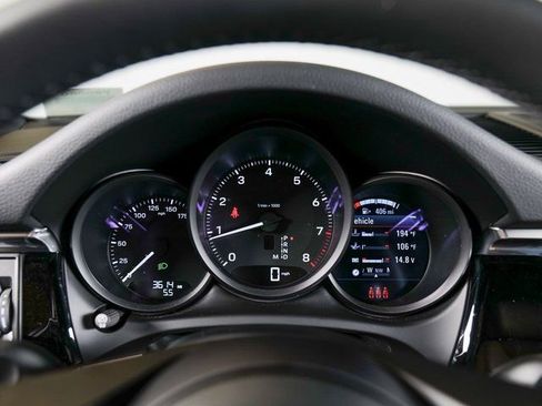 Certified 2026 Porsche Macan AWD/4WD image 21