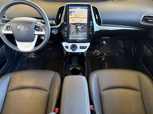 Certified 2018 Toyota Prius Four image 16
