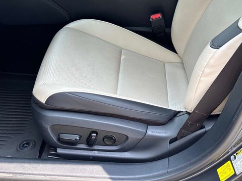 Used 2024 Lexus ES 350 w/ Premium Package FWD image 19