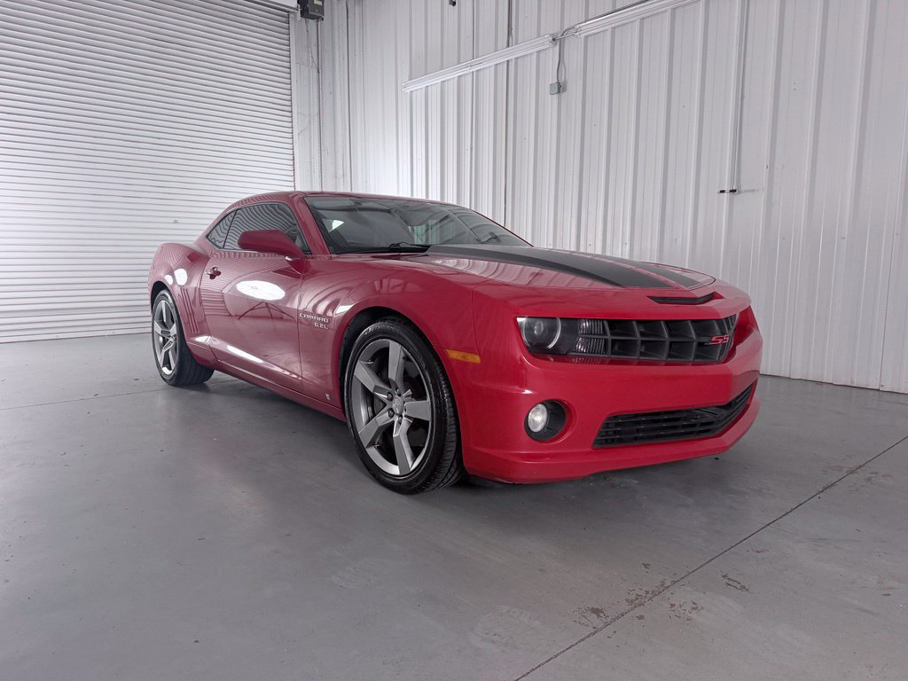 Used 2010 Chevrolet Camaro SS w/ RS Package RWD image 3