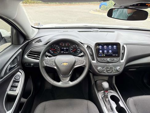 Used 2024 Chevrolet Malibu RS image 13