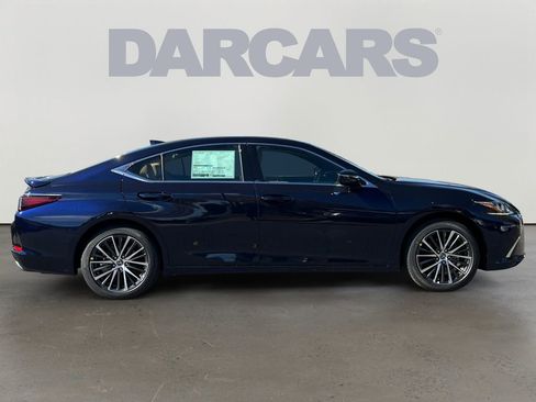 New 2025 Lexus ES 350 w/ Premium Package image 3