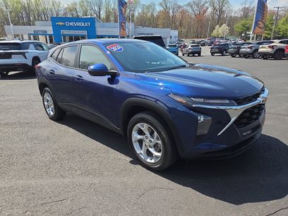 Used 2024 Chevrolet Trax LS w/ LS Convenience Package