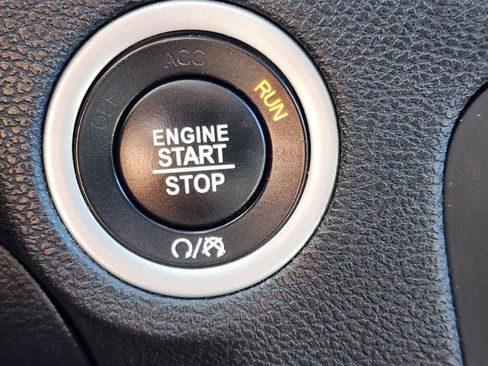 Used 2022 Dodge Charger SXT w/ Leather Interior Group image 22