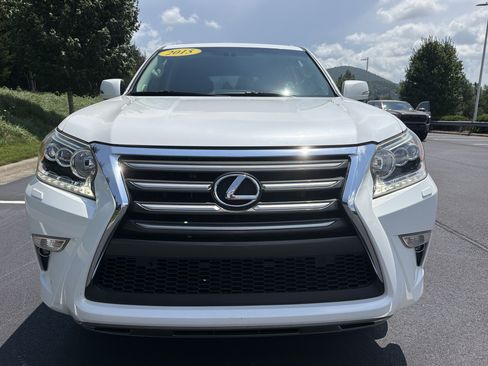 Used 2015 Lexus GX 460 w/ Premium Package AWD/4WD image 2
