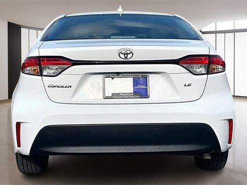 Used 2023 Toyota Corolla LE image 5