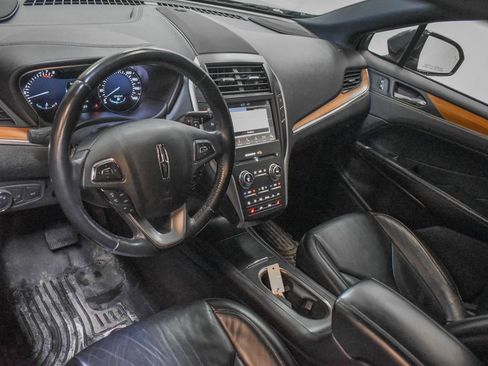 Used 2019 Lincoln MKC Select w/ Select Plus Package image 17