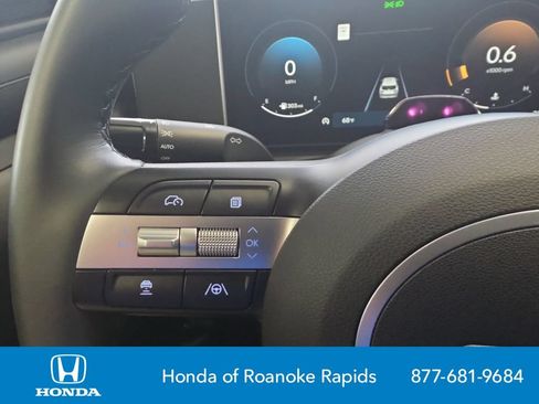Used 2025 Hyundai Tucson SEL FWD image 24