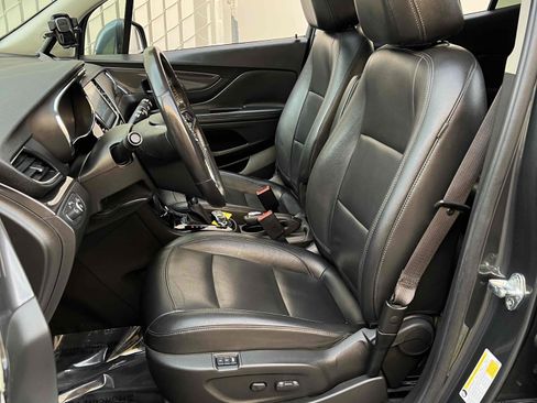 Used 2018 Buick Encore Essence image 39