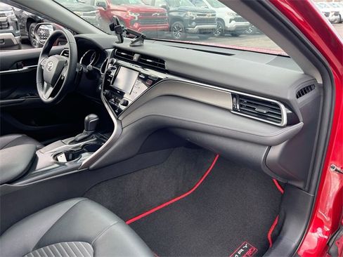 Used 2020 Toyota Camry SE image 28