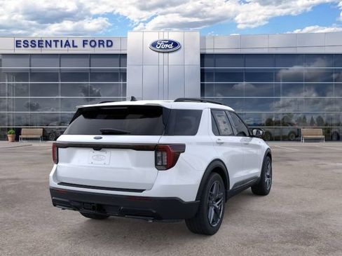 New 2026 Ford Explorer ST-Line w/ ST-Line Street Pack RWD image 8