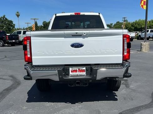 New 2025 Ford F250 Lariat w/ FX4 Off-Road Package image 5