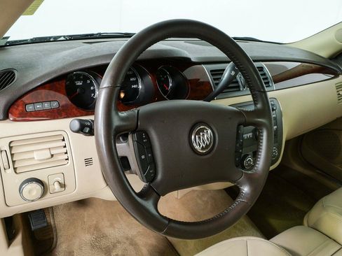 Used 2008 Buick Lucerne CXL w/ Driver Confidence Package FWD image 4