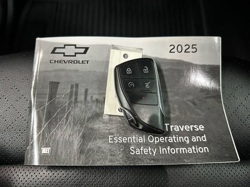 Used 2025 Chevrolet Traverse RS w/ LPO, Floor Liner Package AWD/4WD image 40