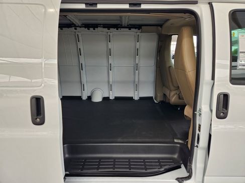 New 2026 Chevrolet Express 2500 Extended w/ Driver Convenience Package image 19