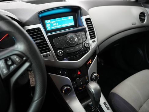 Used 2012 Chevrolet Cruze LS w/ Connectivity Package FWD image 17
