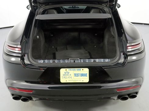 Used 2020 Porsche Panamera GTS w/ Premium Package Plus image 10