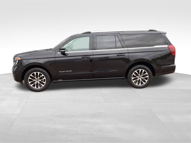 Used 2025 Ford Expedition Max Platinum AWD/4WD image 1