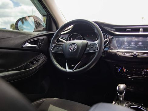 Used 2020 Buick Encore GX Preferred w/ Sport Touring Package FWD image 35