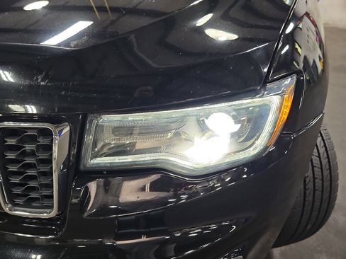 Used 2020 Jeep Grand Cherokee Limited w/ Trailer Tow Group IV RWD image 32