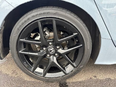 Used 2024 Honda Civic Sport image 9
