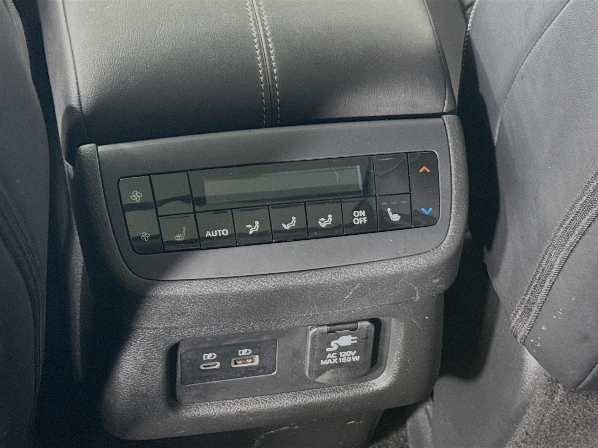 Used 2024 Nissan Pathfinder Platinum AWD/4WD image 21