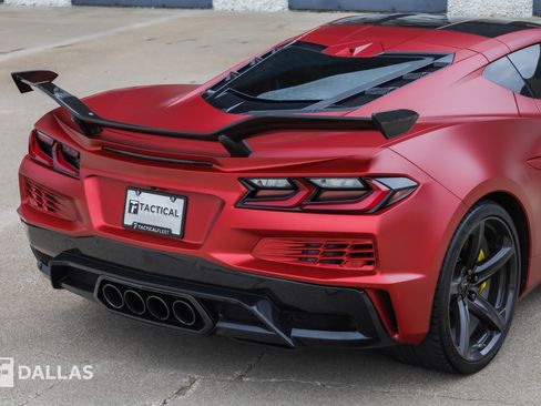 Used 2025 Chevrolet Corvette Z06 RWD image 16