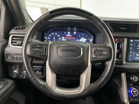 Used 2023 GMC Yukon XL Denali w/ Denali Reserve Package image 19