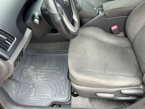 Used 2010 Toyota Prius Three image 3