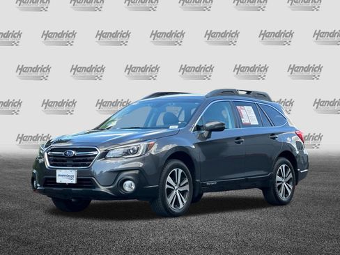 Used 2018 Subaru Outback 2.5i Limited AWD/4WD image 9