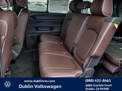 New 2025 Volkswagen ID. Buzz Pro S image 11