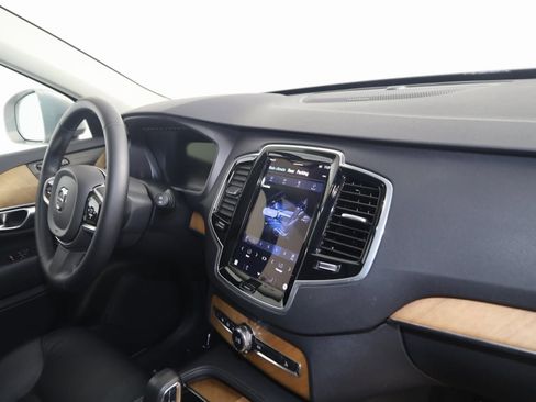 Used 2024 Volvo XC90 B5 Plus image 44