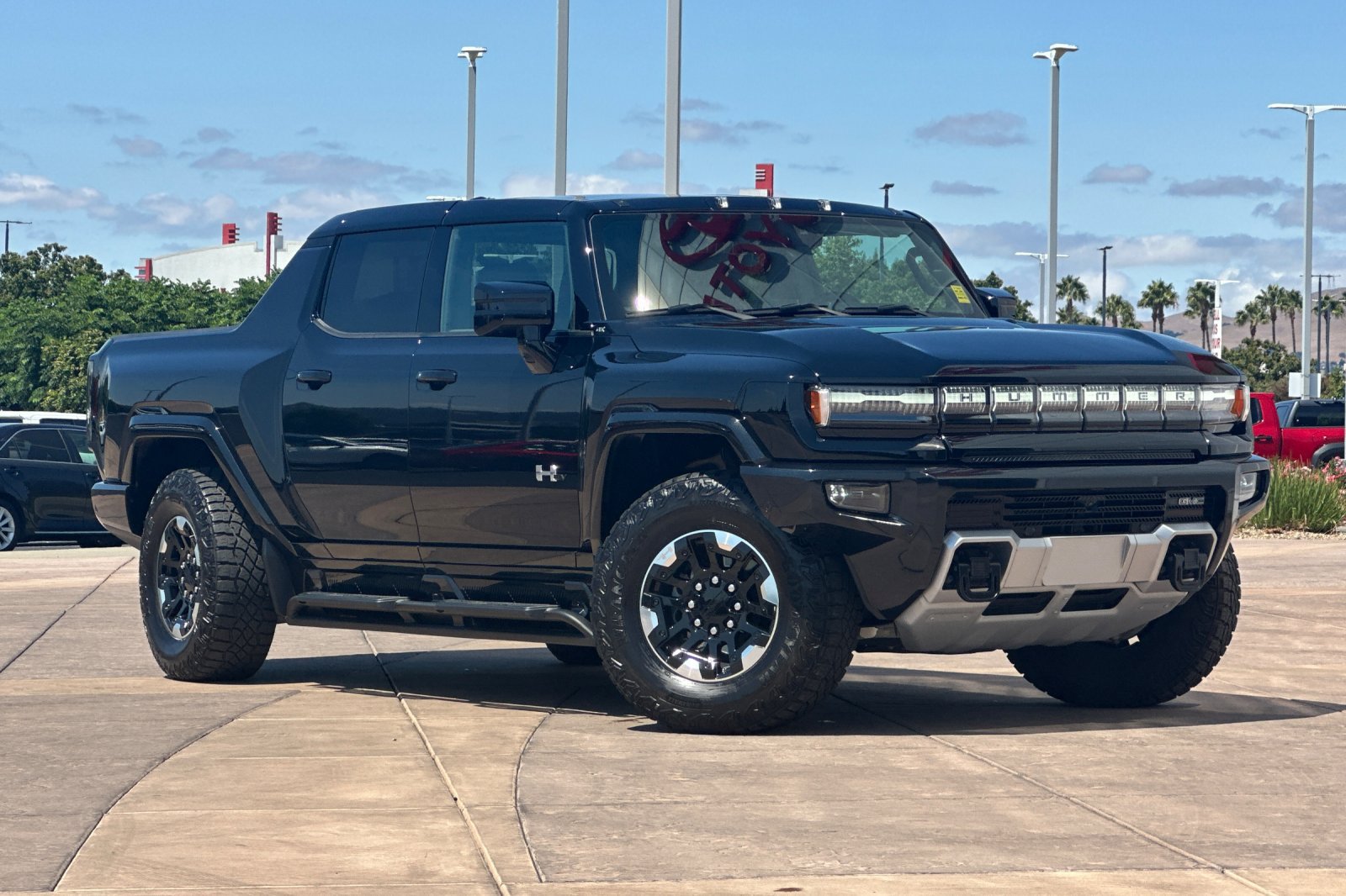 Used 2025 GMC Hummer EV 2X w/ Extreme Off-Road Package AWD/4WD image 2
