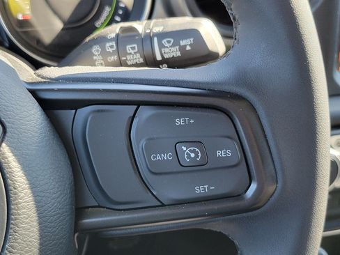 Used 2023 Jeep Wrangler Unlimited w/ 8.4" Radio Group AWD/4WD image 12