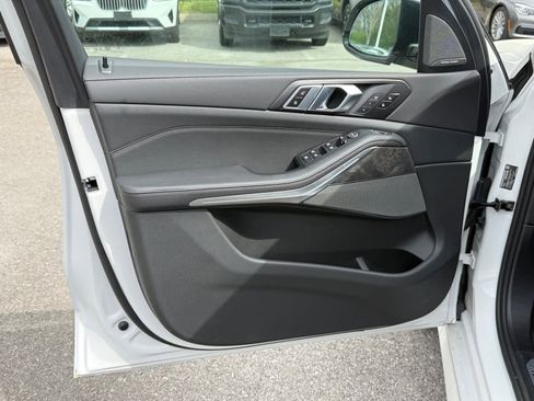 New 2026 BMW X5 xDrive40i w/ Executive Package image 16
