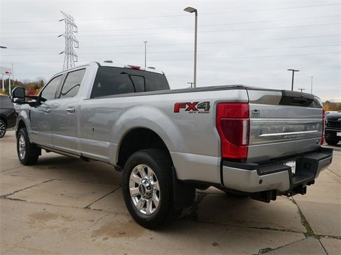 Used 2022 Ford F250 Platinum w/ FX4 Off-Road Package image 5