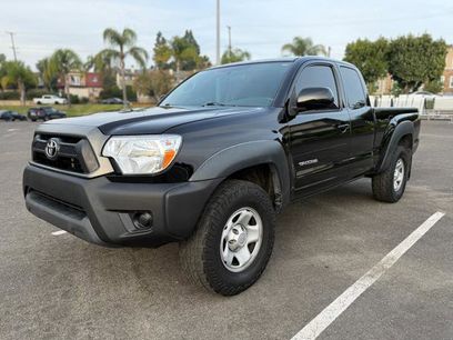 Used 2014 Toyota Tacoma 4x4 Access Cab w/ Convenience Package