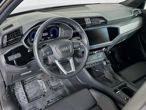 Certified 2024 Audi Q3 2.0T Premium AWD/4WD image 9