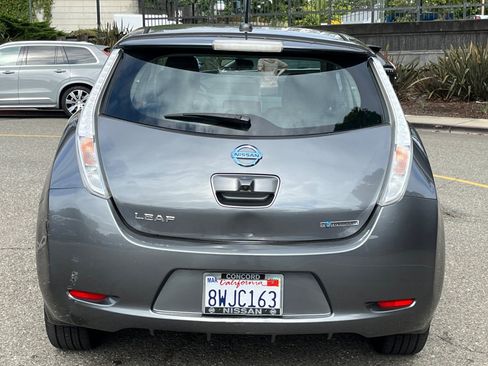 Used 2017 Nissan Leaf SV FWD image 5