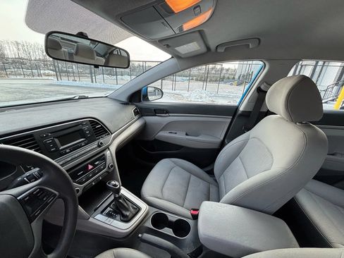 Used 2017 Hyundai Elantra SE FWD image 15