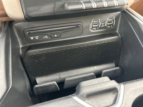 Used 2019 RAM 1500 Laramie image 35