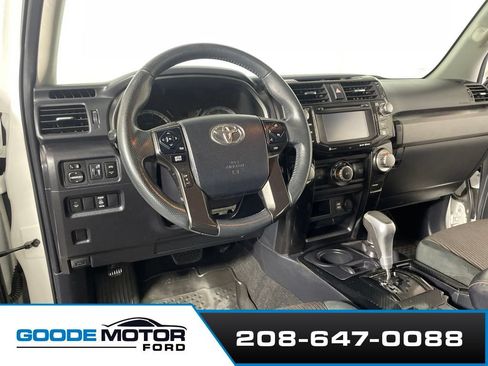 Used 2019 Toyota 4Runner TRD Off-Road AWD/4WD image 8