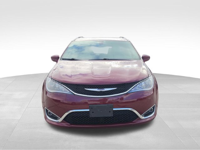 Used 2020 Chrysler Pacifica Touring-L Plus FWD image 3
