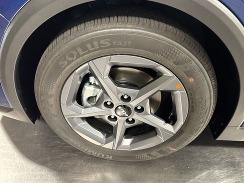 New 2026 Kia K4 FWD image 2