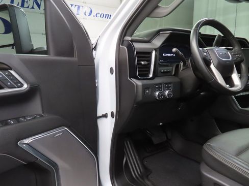Used 2024 GMC Sierra 3500 Denali w/ Denali Reserve Package image 64