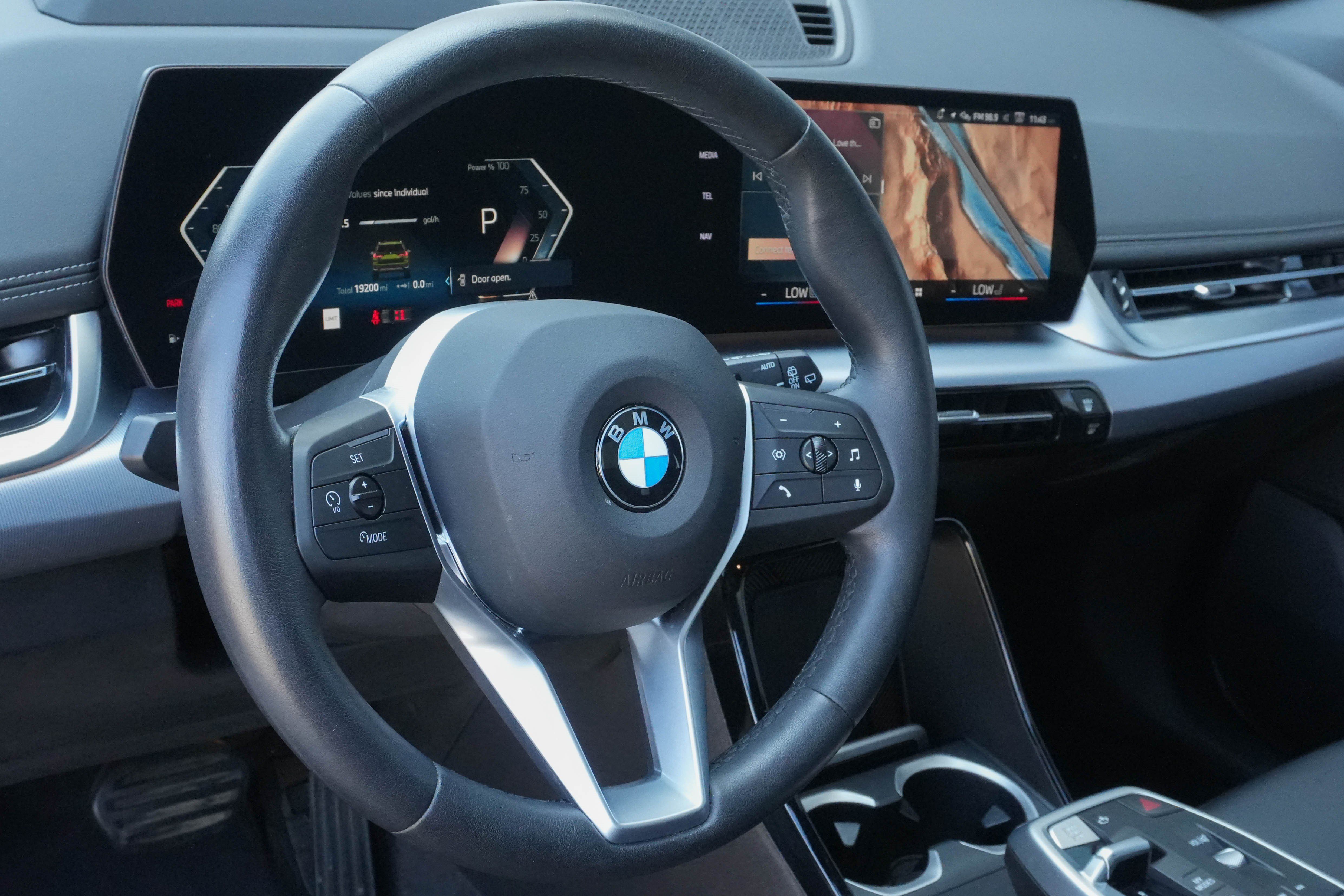 Certified 2025 BMW X1 xDrive28i AWD/4WD image 10