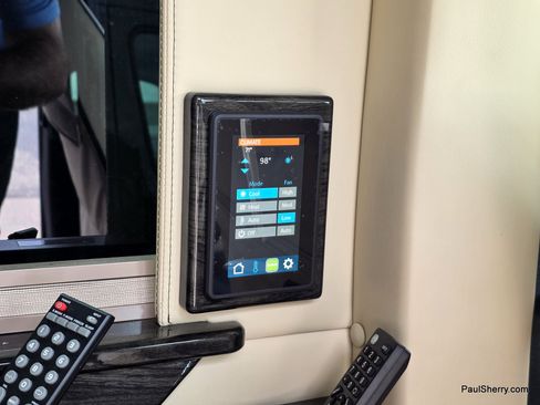 Used 2020 Mercedes-Benz Sprinter 2500 image 14