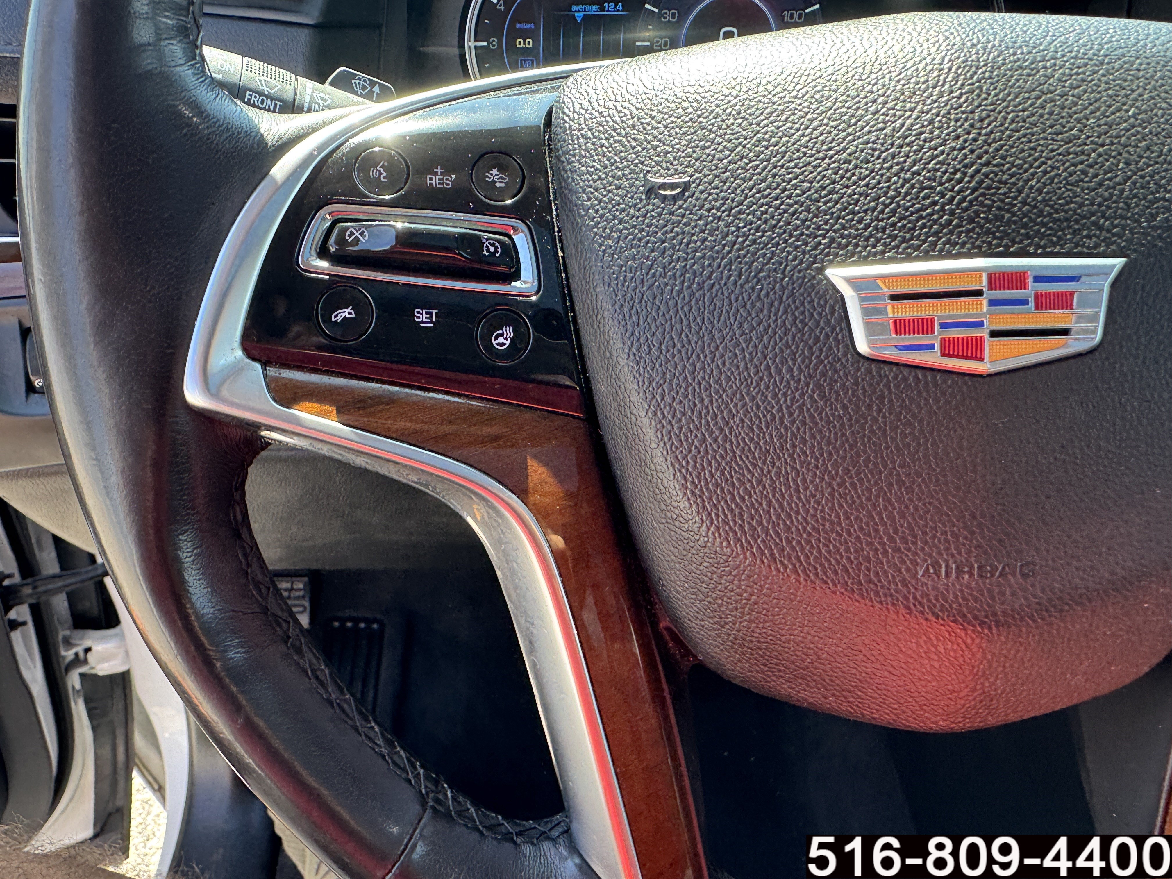 Used 2020 Cadillac Escalade Luxury AWD/4WD image 24